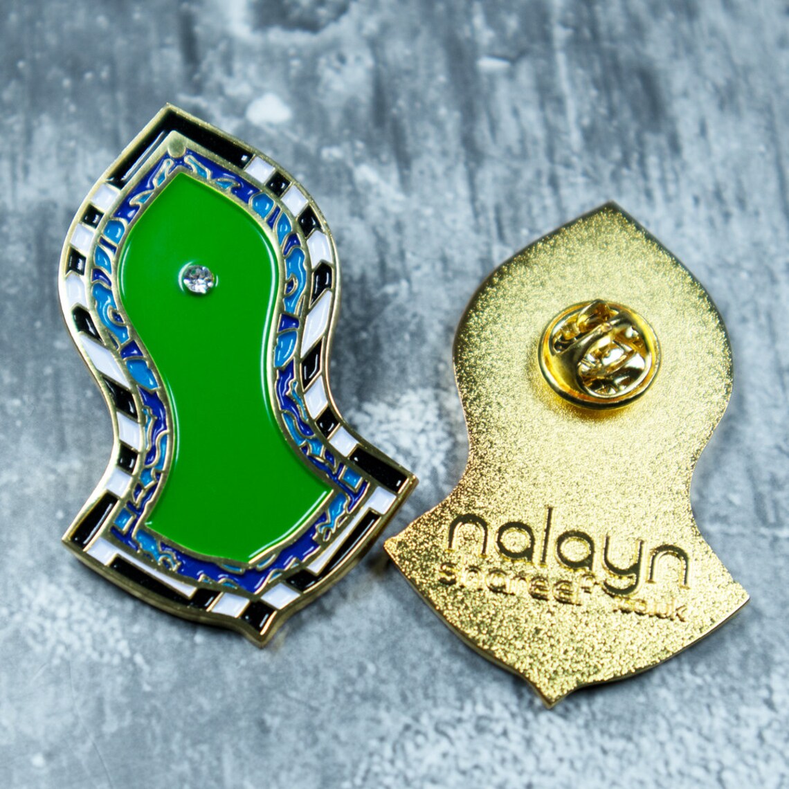 Nalayn Shareef Badge: Islamic Heritage Muslim Lapel Pin with Gift Box