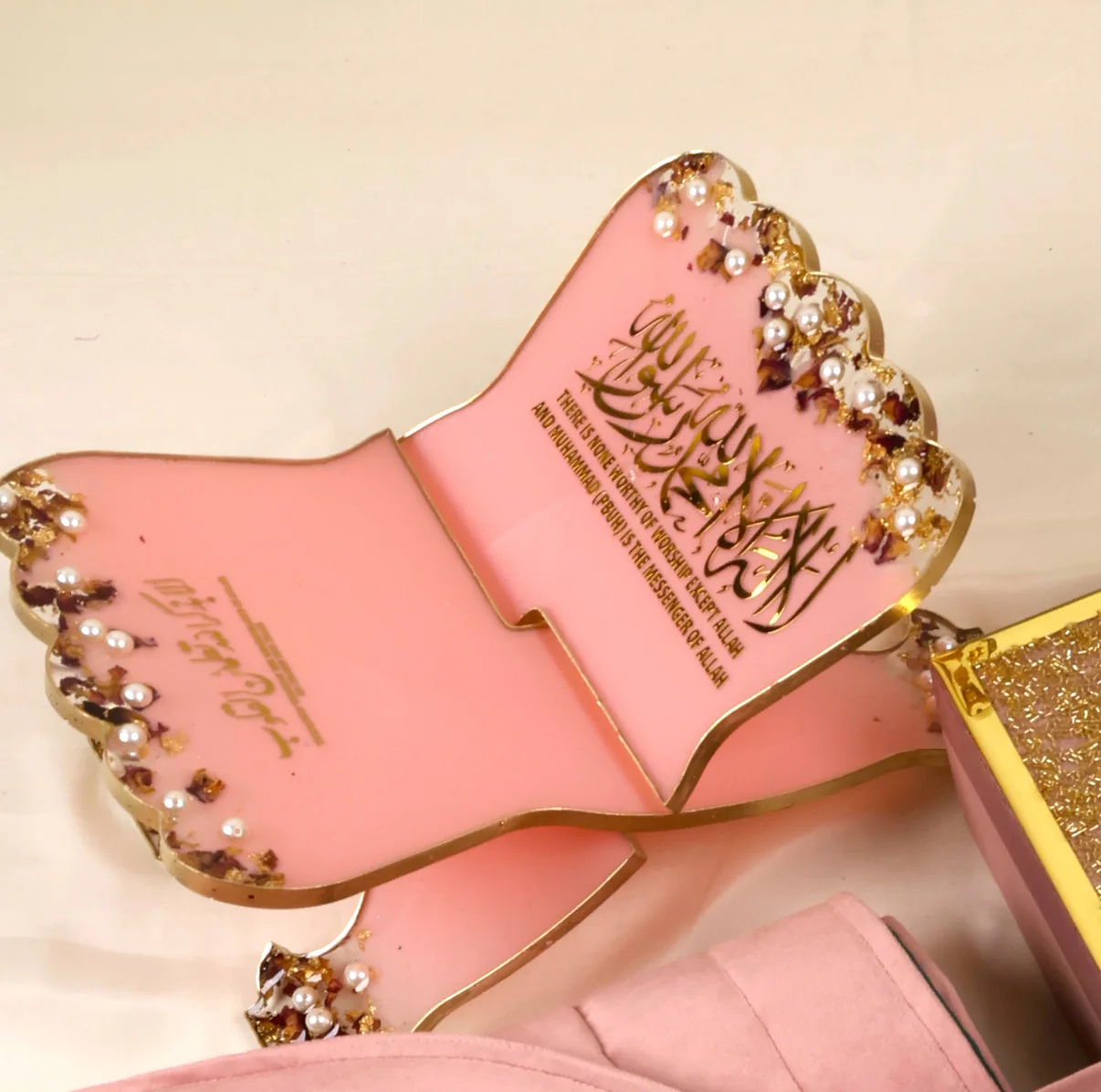 Pastel Pink Signature Velvet Quran & Prayer Mat Gift Set