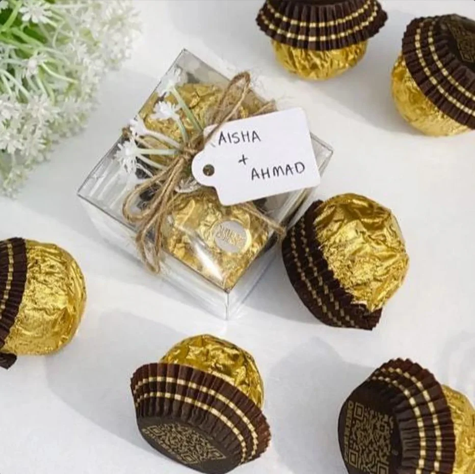Royal Personalized Ferrero Rocher Wedding Favour Collection